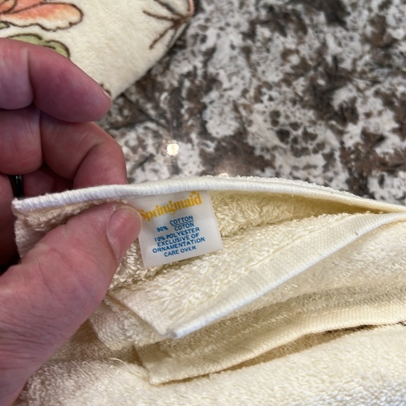 Springmaid matching hand towel and bath towel set old school vintage retro style - Picture 4 of 4